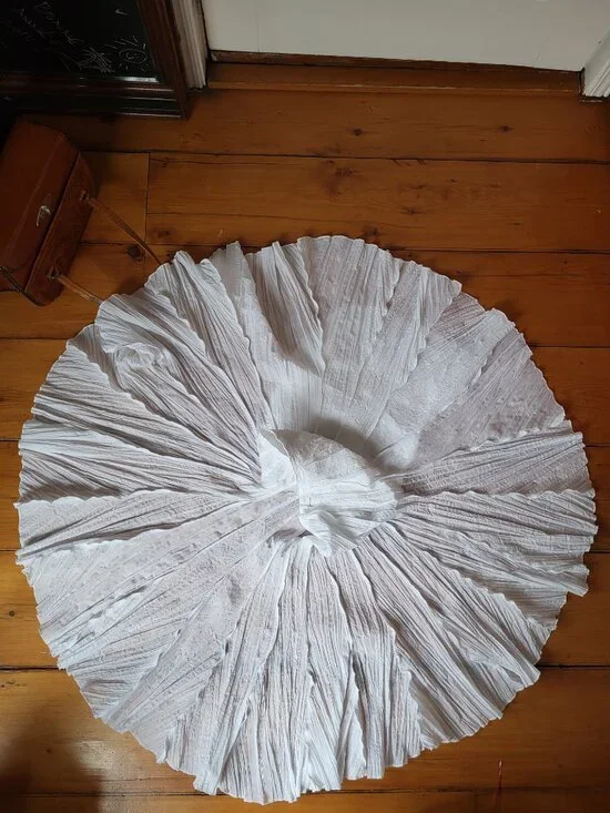 GUESS White Lightweight spring summer Skirt Midi - Picture 2 of 13